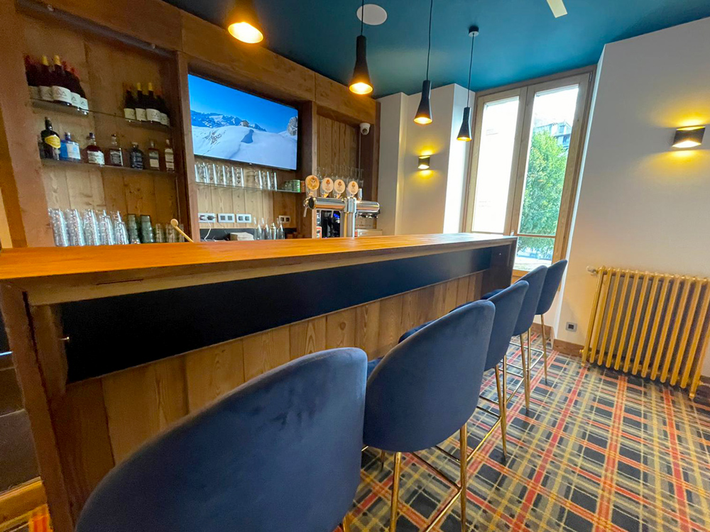 Hotel La Verticale - Bar and Lounge - Chamonix Hotel